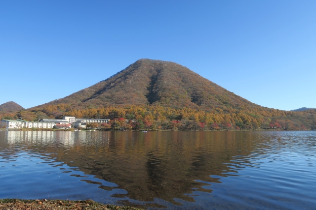 榛名山と榛名湖 by 写真AC