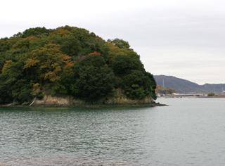 神島の天神社付近の海 撮影(2011.12.02) by きょう