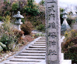 稚桜神社　撮影(2002.3.8) by きょう